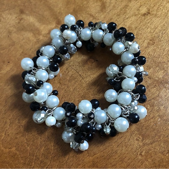 Faux Pearl & Seed Bead Cluster Stretch Bracelet with Silver Tone Chain Accents - Picture 16 of 16